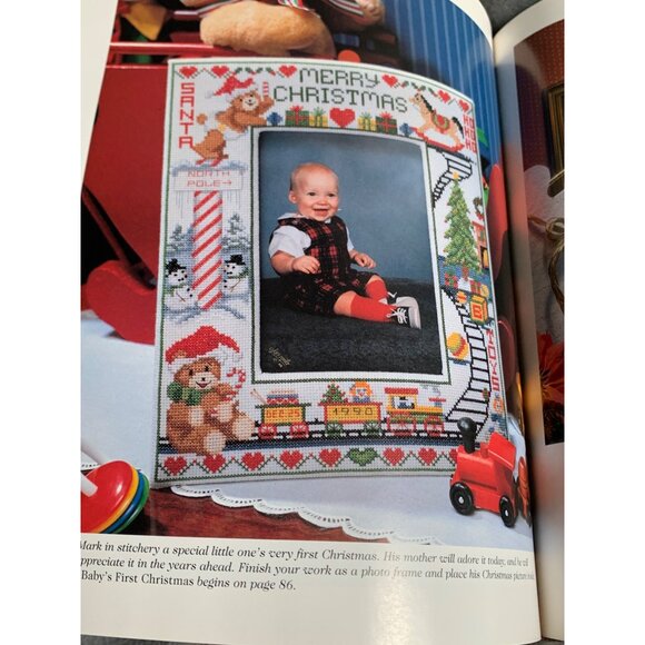 Christmas Handcrafts Book By Oxmoor House - Picture 10 of 12